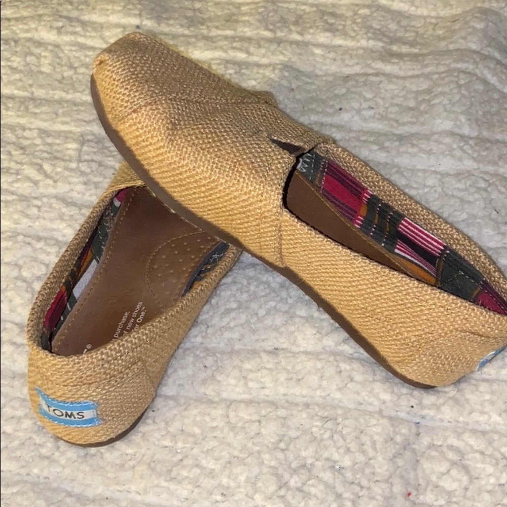 TOMS size W6 Natural Burlap